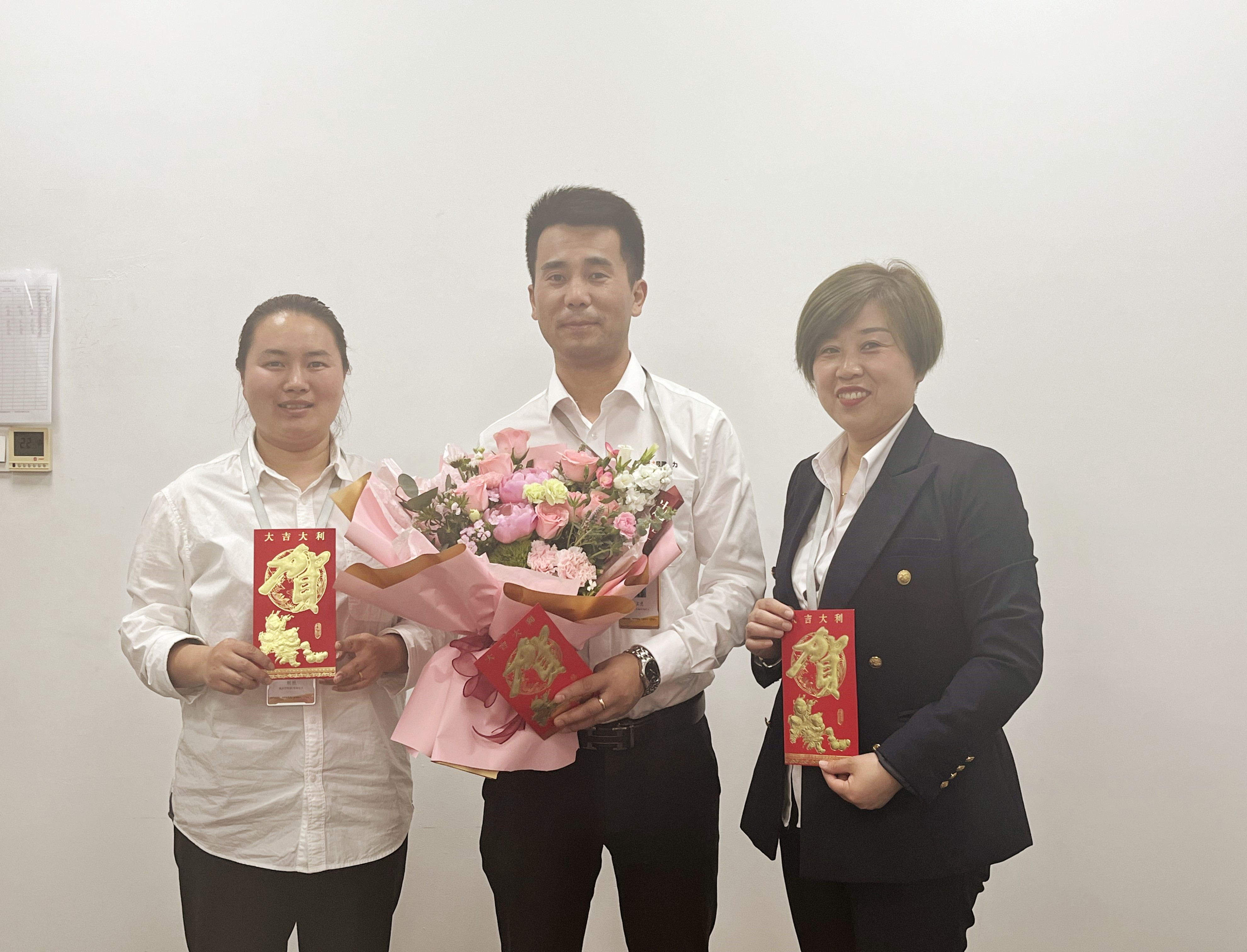 心灵相约 健康同行——苏州昱齐盛人力公司开展月会+徒步团建
